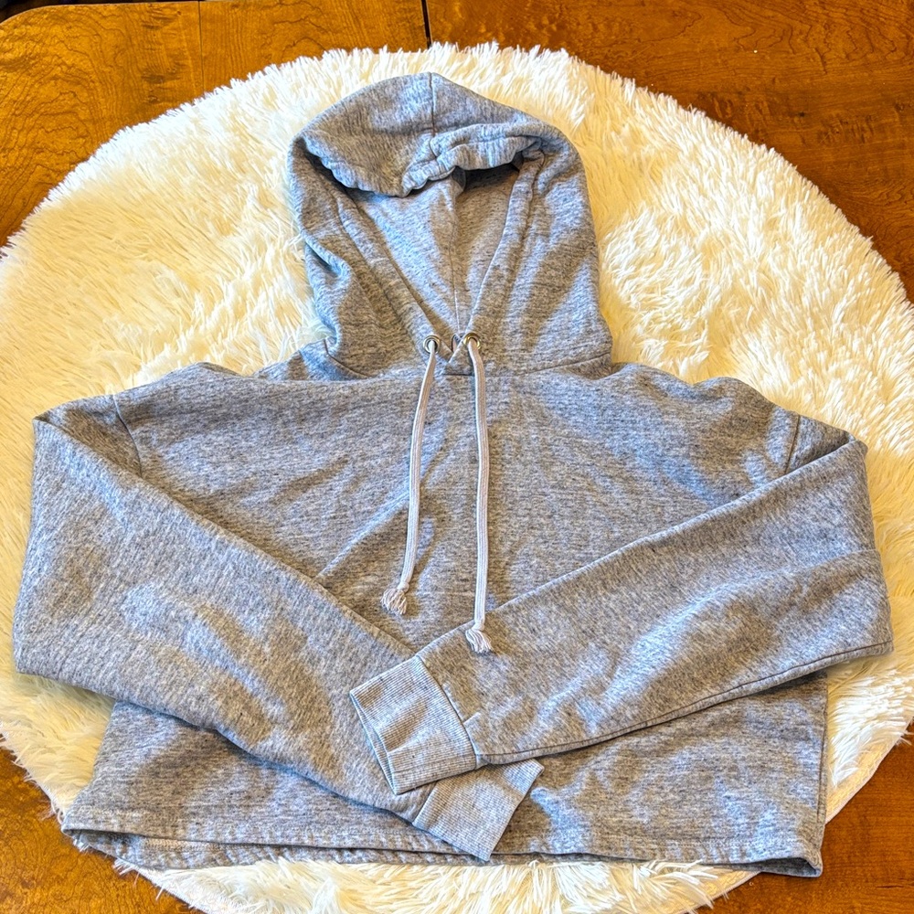 H&M Divided Light Gray Crop Sweatshirt